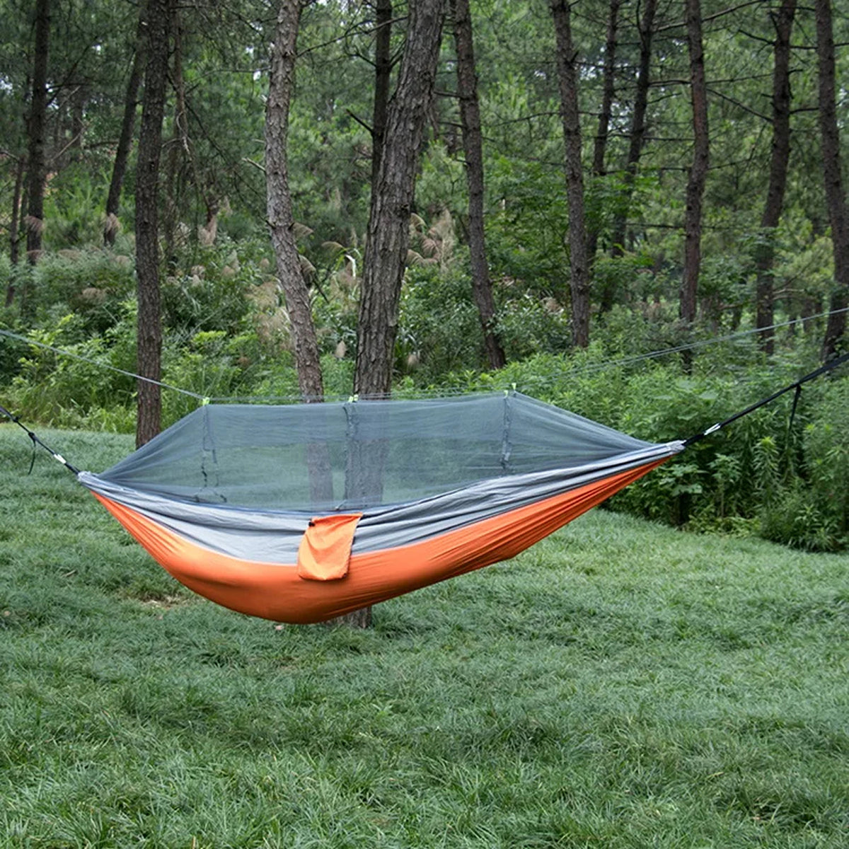 HamoxCix 2-Person Camping Hammock – 210T Tear-Proof Parachute Nylon, Heavy-Duty Straps & Compact Pouch