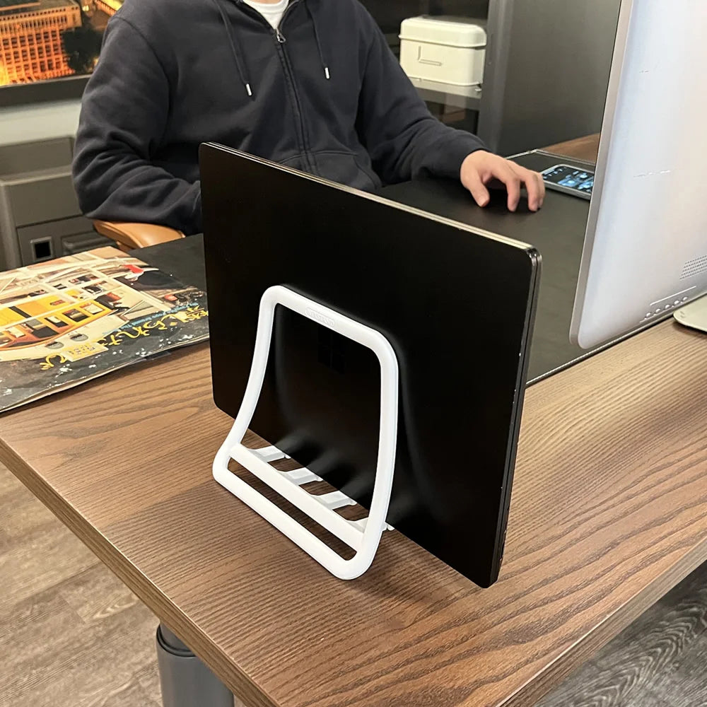 JontVian Auto-Lock Mechanism Secures The Laptop On Downward Placement