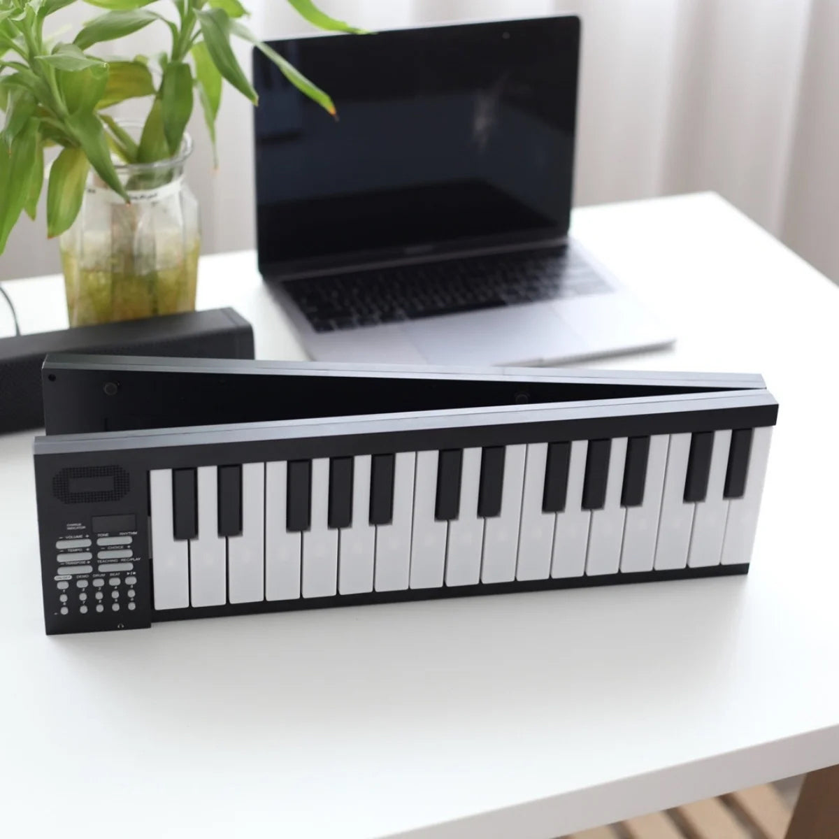 NoteArop 61-Key Portable Keyboard – Intelligent Teaching Mode, Built-in Speakers & Record Function